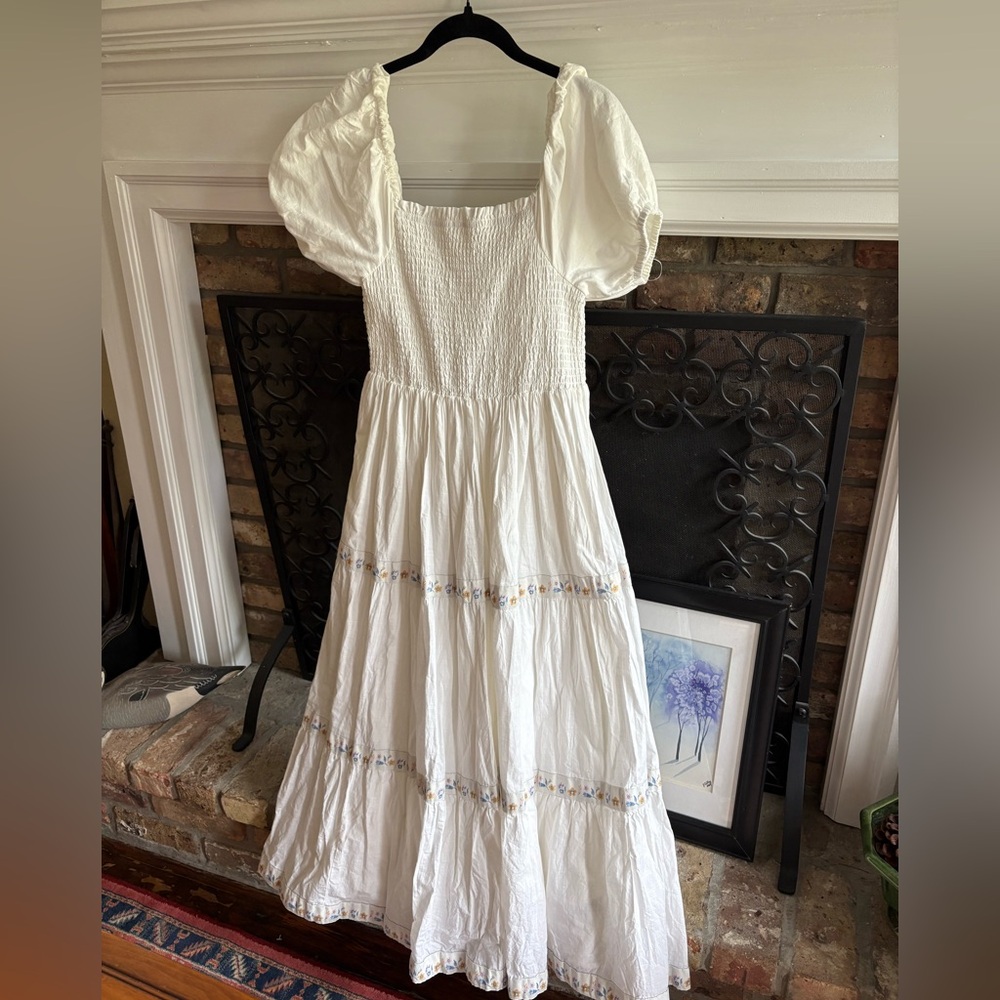 Rachel Zoe White, Smocked, Maxi Dress, Size 8.